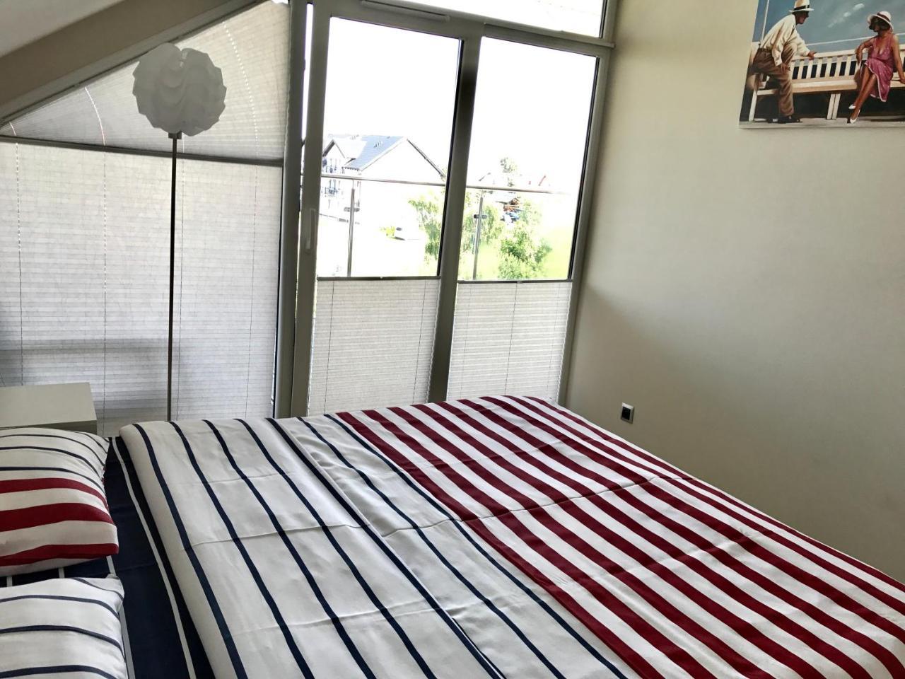 Willa Dobrylko II -Apartamenty レバ エクステリア 写真