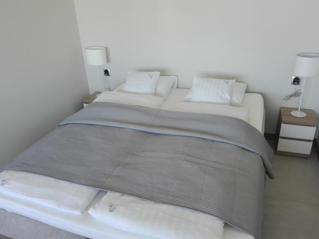 Willa Dobrylko II -Apartamenty レバ エクステリア 写真
