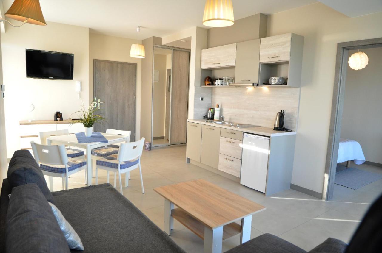 Willa Dobrylko II -Apartamenty レバ エクステリア 写真