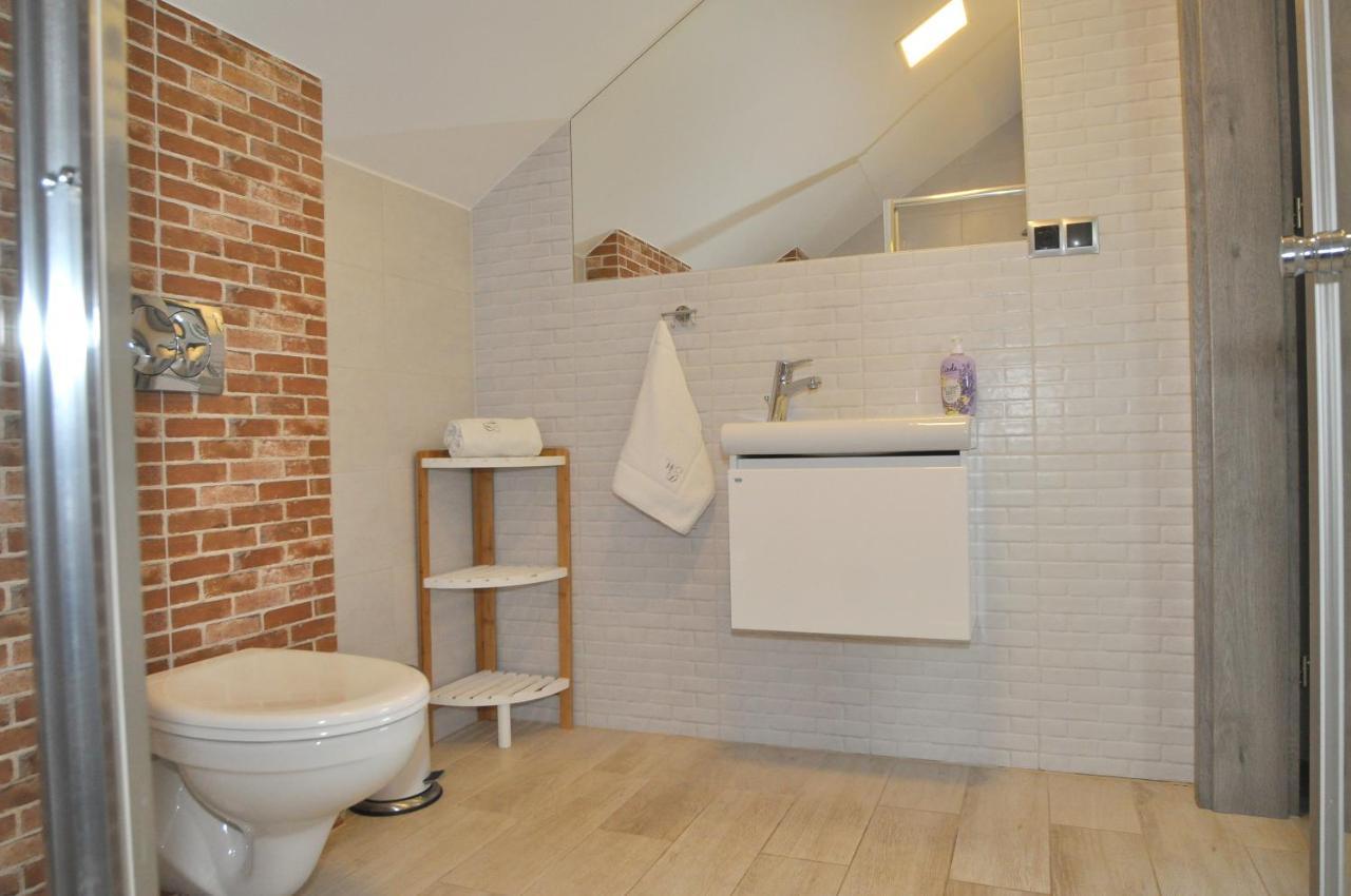 Willa Dobrylko II -Apartamenty レバ エクステリア 写真